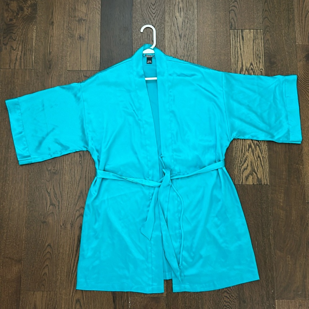 Victoria’s Secret intimates robe EMERALD GREEN